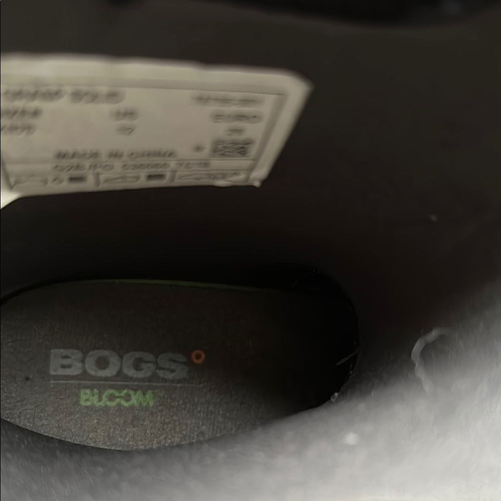 Bogs Black Waterproof Mid-Calf Rain & Snow Boots - Picture 9 of 9